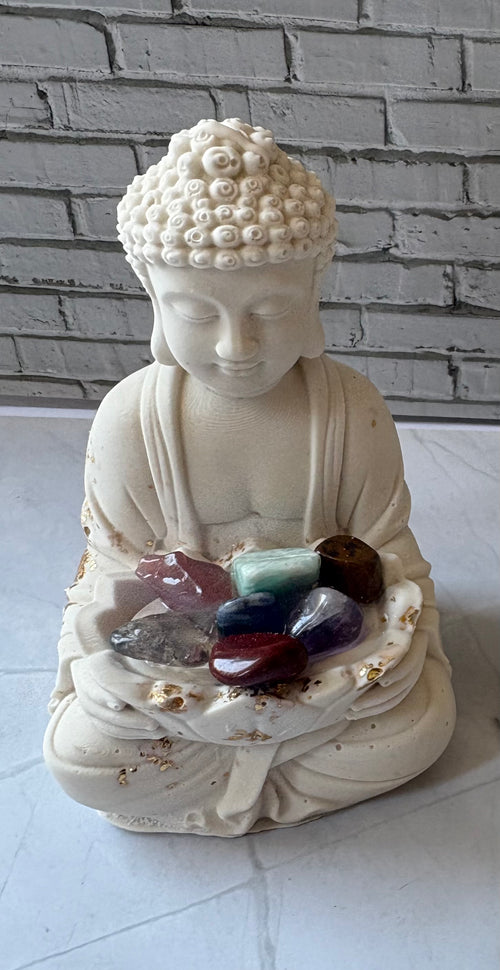 Bouddha et les pierres des 7 chakras